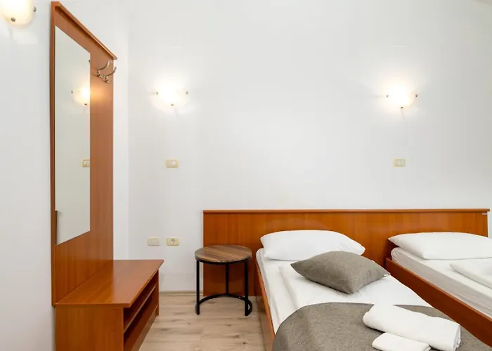 Gostinjska kuća Luna Sol 3*